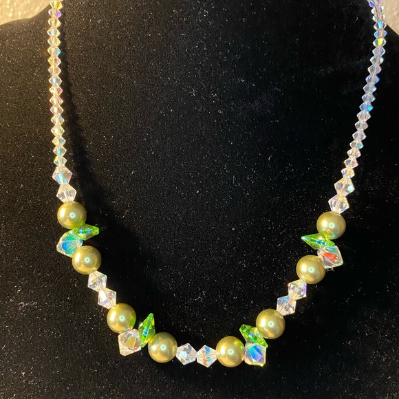 Rhinestones Necklace and Bracelet Set - Picture 14 of 15